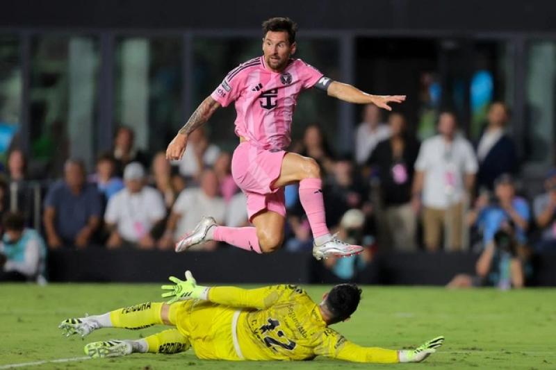 Messi kiến tạo xuất thần ngày De Paul ra mắt, Inter Miami thắng trận đầu Leagues Cup - Ảnh 2. Messi kiến tạo xuất thần ngày De Paul ra mắt, Inter Miami thắng trận đầu Leagues Cup - Ảnh 2.