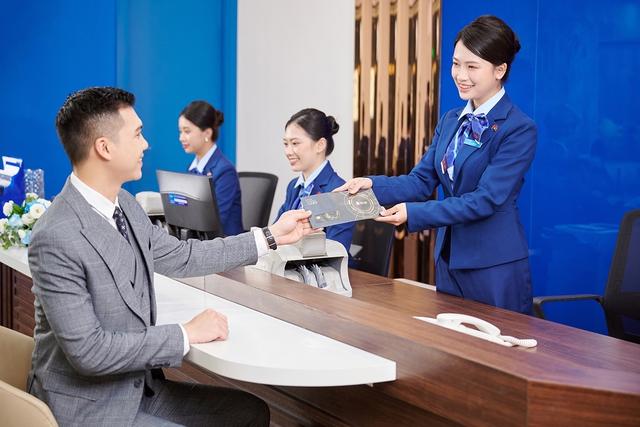 Ngân hàng NCB chính thức ra mắt thẻ Tự Hào: mang Việt Nam đi khắp muôn nơi - Ảnh 2.