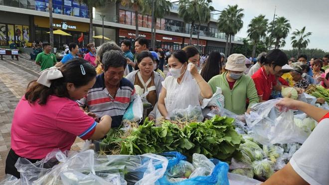 Ngày hội đặc biệt ở chung cư: Bất ngờ đón gần 500 khách  - Ảnh 2.