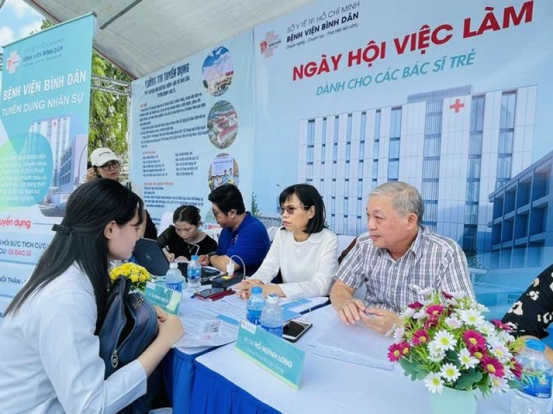 Cơ hội cho bác sĩ trẻ cả nước làm việc tại bệnh viện hàng đầu ở TP.HCM- Ảnh 1. Cơ hội cho bác sĩ trẻ cả nước làm việc tại bệnh viện hàng đầu ở TP.HCM- Ảnh 1.