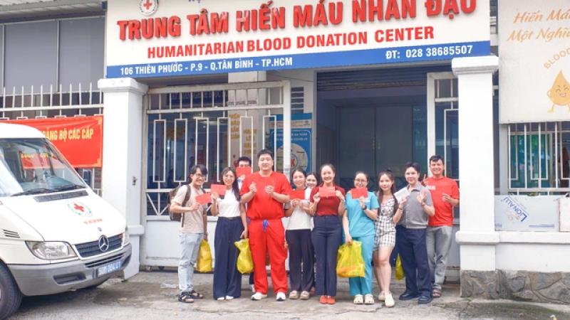 Dr. Nguyên Giáp lan tỏa yêu thương qua hành động hiến máu nhân đạo- Ảnh 3. Dr. Nguyên Giáp lan tỏa yêu thương qua hành động hiến máu nhân đạo- Ảnh 3.