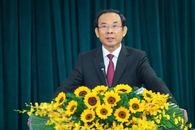 Ông Nguyễn Văn Nên xúc động: 'Tôi biết ơn sâu nặng đồng bào TP.HCM' - Ảnh 1.