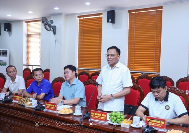 Chủ tịch VFF thăm LĐBĐ Thanh Hóa, mong có thêm tài năng cho đội tuyển quốc gia- Ảnh 3.