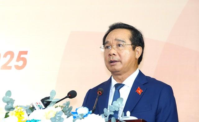 Chủ tịch UBND TP.HCM Nguyễn Văn Được phân công lại nhiệm vụ 7 phó chủ tịch - Ảnh 2. Chủ tịch UBND TP.HCM Nguyễn Văn Được phân công lại nhiệm vụ 7 phó chủ tịch - Ảnh 2.