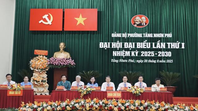 Nguyên Phó chủ tịch TP.Thủ Đức Nguyễn Bạch Hoàng Phụng làm Bí thư phường Tăng Nhơn Phú- Ảnh 1.