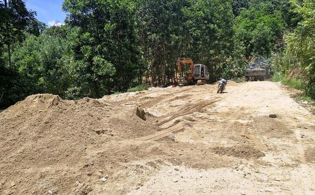 Sông Nước Xa bị 'xẻ thịt' công khai - Ảnh 4.