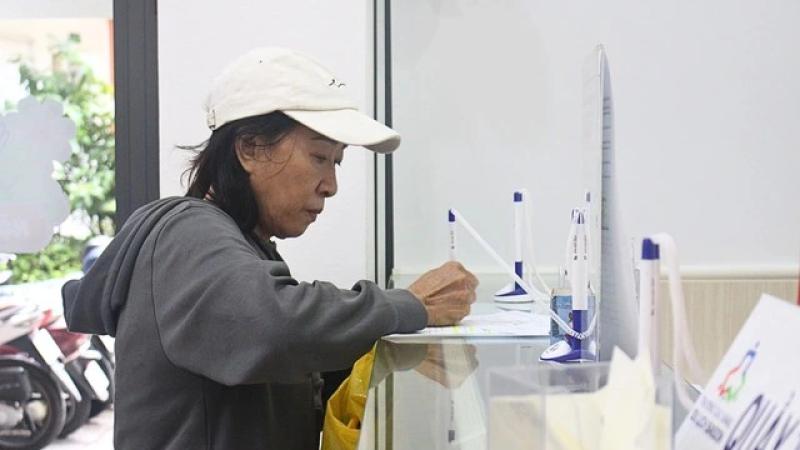 Không chờ xét tuyển ĐH, nhiều thí sinh ‘chốt’ học CĐ sớm - Ảnh 2.