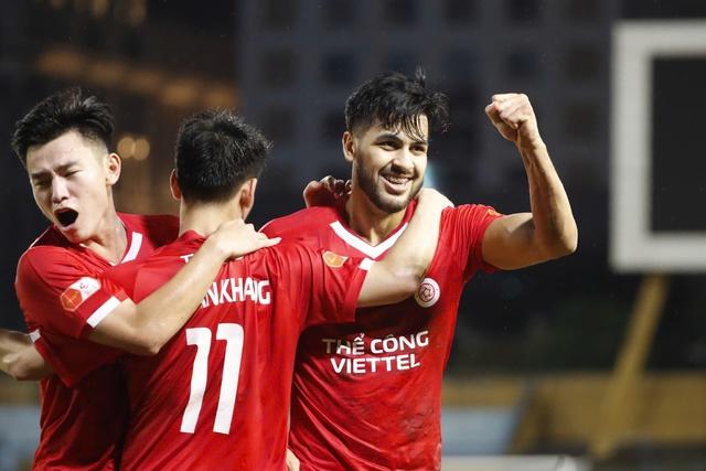 Bảng xếp hạng V-League: Thể Công Viettel áp sát ngôi nhì bảng, 'sốc' với nhóm cuối- Ảnh 1.