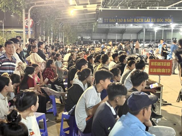 Hơn 125.000 người dân TP.HCM thi đậu sát hạch chưa được cấp bằng lái: CSGT nói gì? - Ảnh 3.