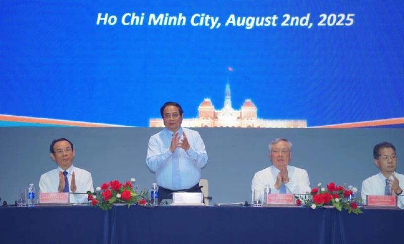 Thủ tướng dự hội nghị triển khai nghị quyết trung tâm tài chính quốc tế- Ảnh 1. Thủ tướng dự hội nghị triển khai nghị quyết trung tâm tài chính quốc tế- Ảnh 1.