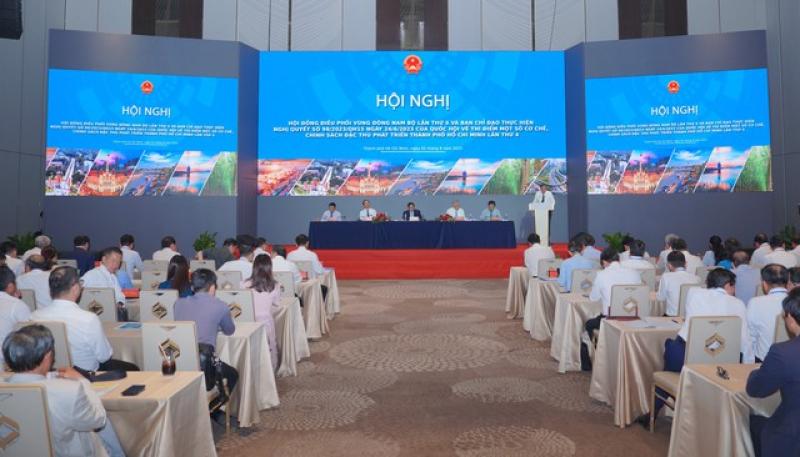 Chủ tịch TP.HCM Nguyễn Văn Được đề xuất tăng phó chủ tịch phường xã đông dân- Ảnh 1.