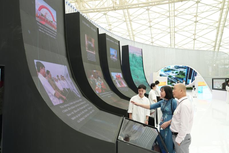 Tầm vóc siêu đô thị TP.HCM tại triển lãm thành tựu đất nước- Ảnh 6.