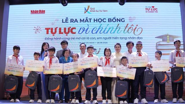 Ra mắt học bổng Tự lực vì chính tôi cho con em có người thân hiến tạng- Ảnh 2.