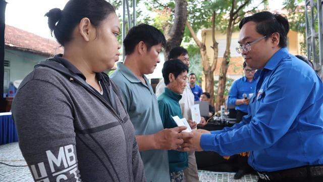 Xây dựng văn hóa giao thông với người trẻ- Ảnh 1.