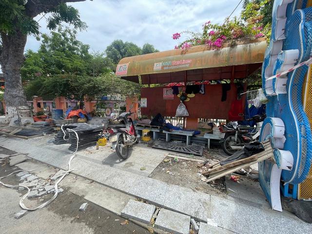 Đường Lê Thánh Tôn Nha Trang chậm tiến độ ảnh hưởng đến dân sinh và giao thông - Ảnh 2.