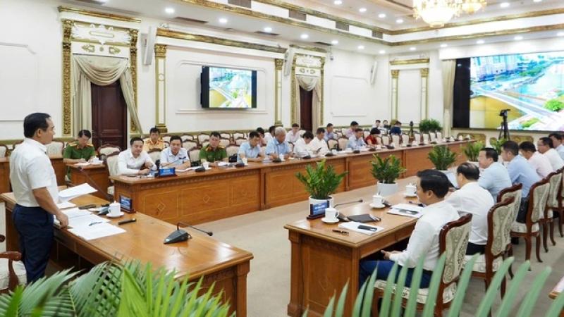 TP.HCM đưa chốt thời điểm hoàn thành dự án chống ngập 10.000 tỉ đồng- Ảnh 2. TP.HCM đưa chốt thời điểm hoàn thành dự án chống ngập 10.000 tỉ đồng- Ảnh 2.
