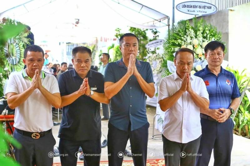 ‘Đêm trắng’ cuối cùng bên trọng tài Trần Đình Thịnh, VFF thay đổi thời gian tập huấn- Ảnh 2. ‘Đêm trắng’ cuối cùng bên trọng tài Trần Đình Thịnh, VFF thay đổi thời gian tập huấn- Ảnh 2.