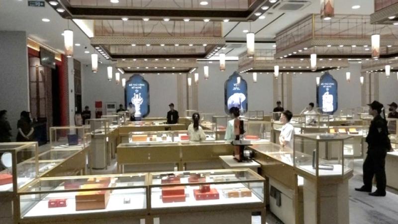 Khánh Hòa: Phát hiện cơ sở người Trung Quốc bán hàng không rõ nguồn gốc- Ảnh 1. Khánh Hòa: Phát hiện cơ sở người Trung Quốc bán hàng không rõ nguồn gốc- Ảnh 1.