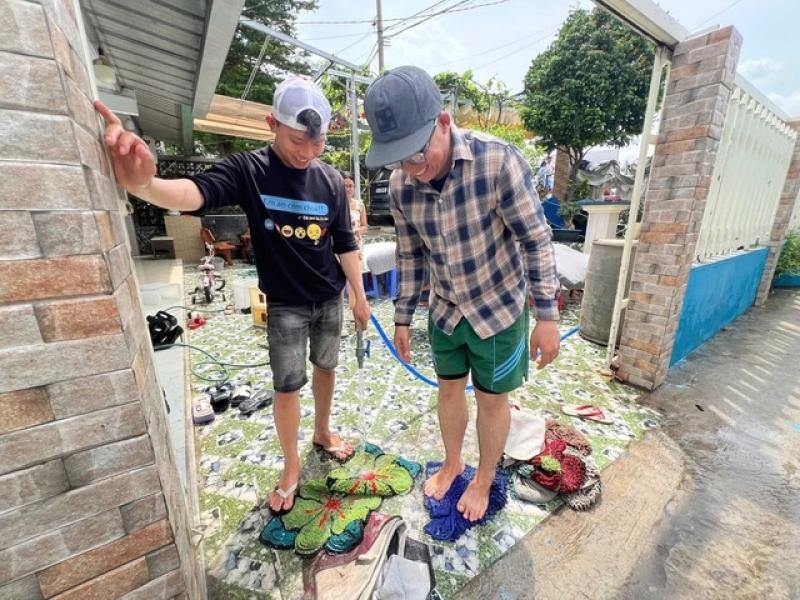 TP.HCM: Nhiều căn nhà tỉnh lộ 43 ngập nặng, 50 hộ dân bị ảnh hưởng - Ảnh 11.