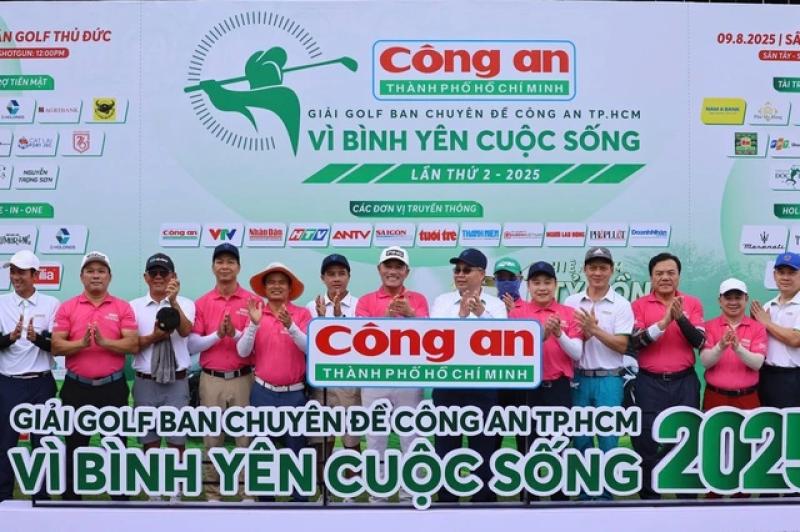 Tranh tài hấp dẫn tại giải golf 'Vì bình yên cuộc sống' năm 2025- Ảnh 1. Tranh tài hấp dẫn tại giải golf 'Vì bình yên cuộc sống' năm 2025- Ảnh 1.