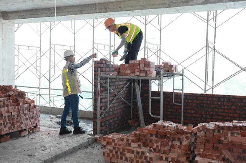 Chính thức cất nóc tòa căn hộ đầu tiên dự án Hanoi Melody Residences - Ảnh 3.
