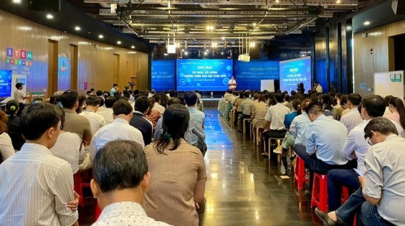 Tập huấn hơn 1.600 giáo viên về chương trình giáo dục STEM 2018 - Ảnh 1.