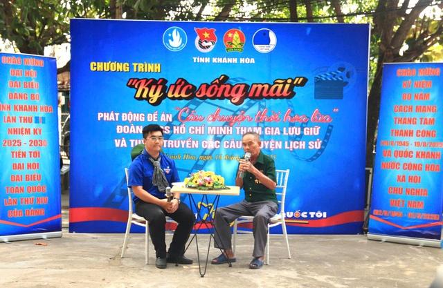 Khánh Hòa: Chào cờ ‘Tôi yêu Tổ quốc tôi’ tại vùng biển cực Đông của tổ quốc - Ảnh 2.