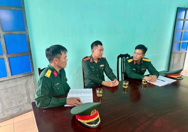 Nén nỗi đau mất cha, binh nhất Quảng Trị quyết ở lại đội hình diễu binh A80 - Ảnh 4.