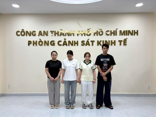 Công an TP.HCM bắt 9 người thuộc 2 nhà hàng vì bán 'bóng cười'- Ảnh 4.