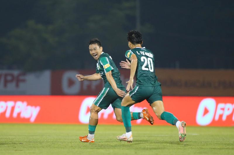 Hết cảnh 'dành cả thanh xuân để trụ hạng', Minh Vương tự tin lên V-League cùng Công Phượng- Ảnh 2.