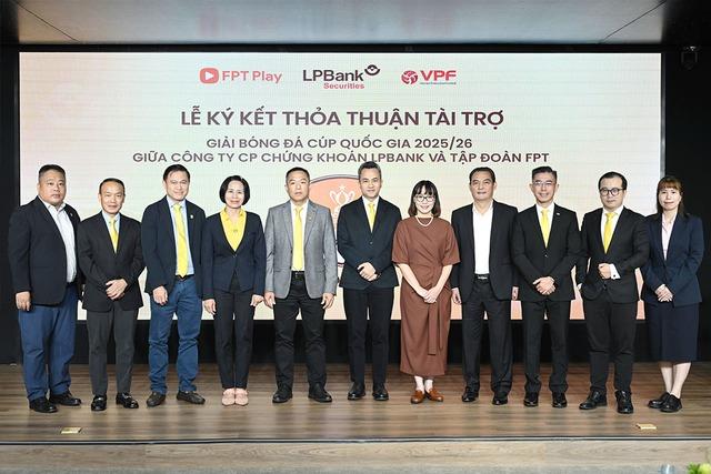 Cúp quốc gia tìm được nhà tài trợ mới trước thềm khai màn: Vô địch được 2 tỉ đồng- Ảnh 1.