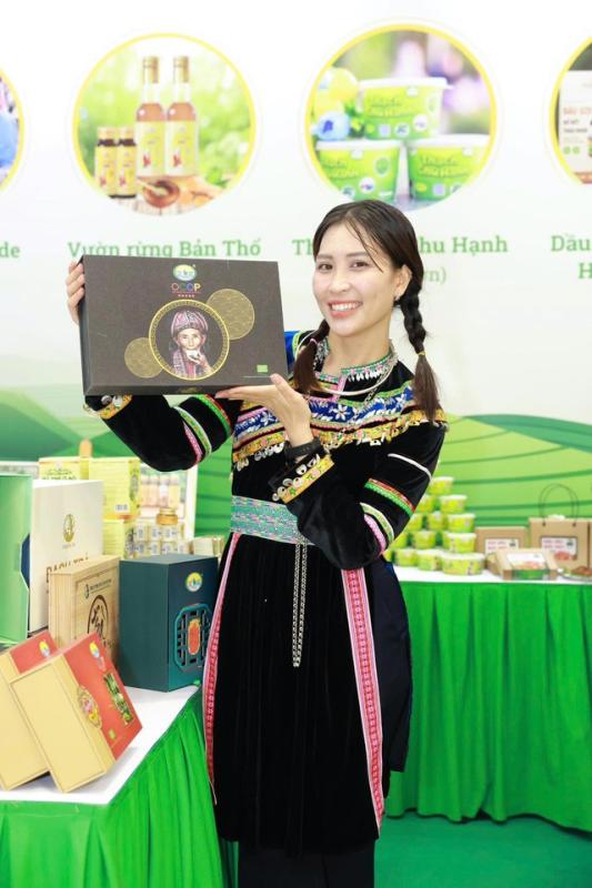Hoa khôi nâng tầm nông sản cao nguyên đá - Ảnh 2.