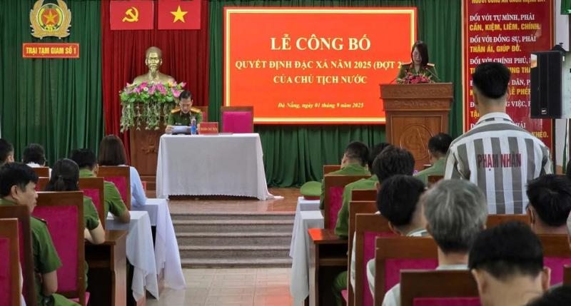 Đặc xá dịp Quốc khánh 2.9: Nước mắt ngày rời song sắt, đoàn tụ gia đình - Ảnh 4.