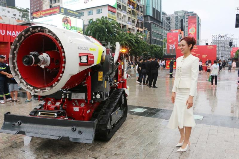 'Tiểu xe tăng' robot TAF35 chữa cháy của lực lượng Công an TP.HCM- Ảnh 6.