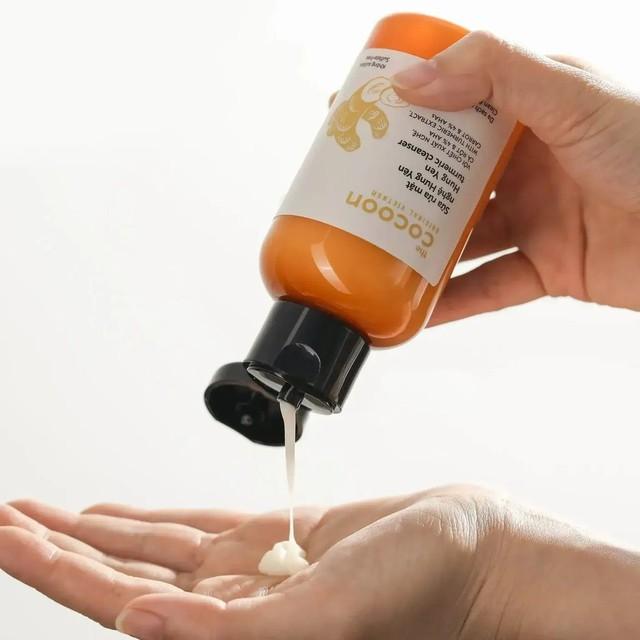 Top 10 sữa rửa mặt cho da ‘căng mọng’ mà vẫn sạch sâu ngừa mụn - Ảnh 13.