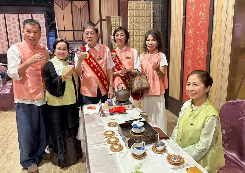 Kết nghĩa Hội trà Tùng Lĩnh Nam Đầu: Đưa văn hóa trà Việt đến bạn bè quốc tế- Ảnh 3.