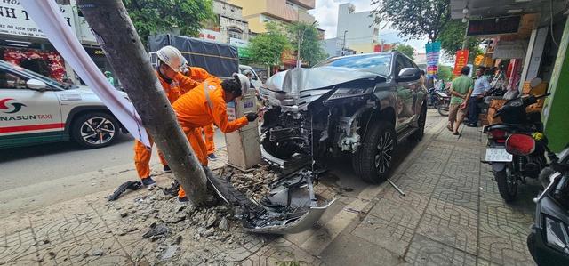 Tông xe liên hoàn trên đường Trường Chinh, nhiều người bị thương- Ảnh 2.