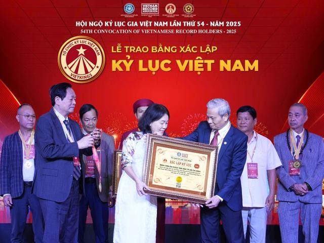 Labo phôi học thụ tinh ống nghiệm của Việt Nam được vinh danh Kỷ lục châu Á- Ảnh 2.