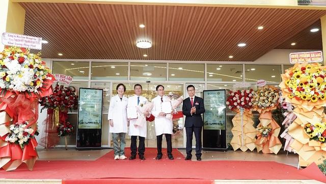 BV Quốc tế City ra mắt: Trung tâm Thẩm mỹ - Y học tái tạo, Pk Quốc tế- Ảnh 2.