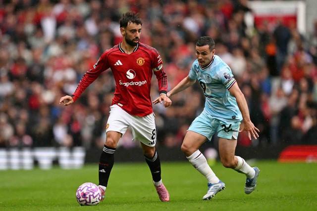 Bruno Fernandes mới là vấn đề lớn nhất của M.U- Ảnh 1.