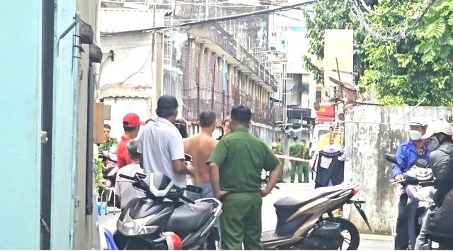 TP.HCM: Thông tin mới vụ thi thể trẻ sơ sinh trong thùng carton hẻm Nguyễn Ảnh Thủ- Ảnh 1.