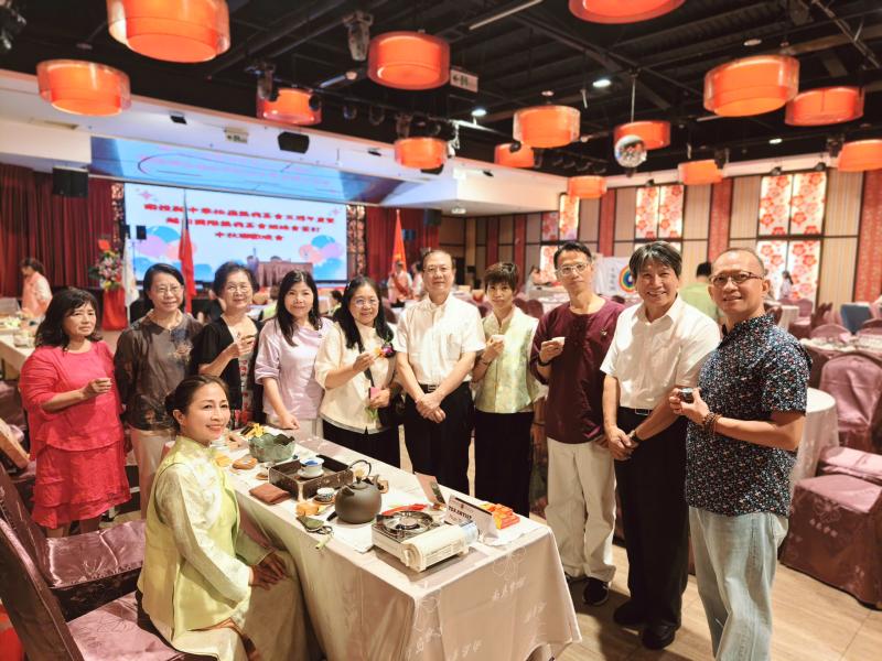 Kết nghĩa Hội trà Tùng Lĩnh Nam Đầu: Đưa văn hóa trà Việt đến bạn bè quốc tế- Ảnh 7.