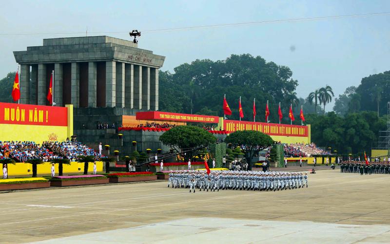 Bật mí những loại súng của khối quân đội nước ngoài tham gia diễu binh A80- Ảnh 1.