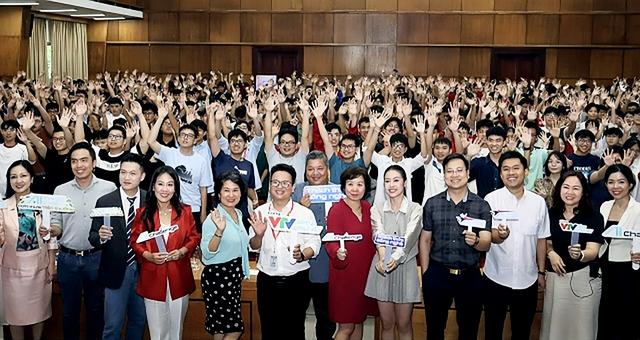 Gần 4.000 sinh viên tham gia Unitour ‘A.I thực chiến’, Đh Bách khoa bùng nổ đăng ký- Ảnh 1.
