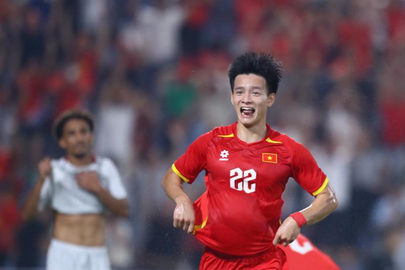 Thanh Nhàn ghi bàn đẳng cấp, U.23 Việt Nam thắng Yemen: VFF thưởng lớn vì tấm vé vàng châu Á - Ảnh 2.
