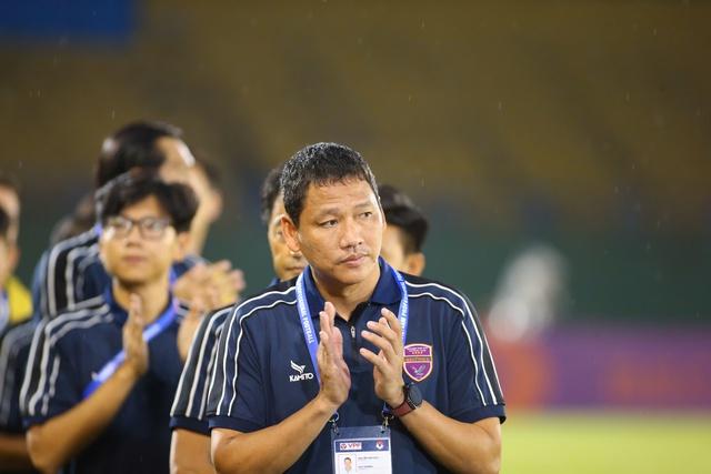 'Cối xay HLV' V-League đã kích hoạt: Gọi thẳng tên ‘tướng’ Anh Đức hay Choi Won-kwon?- Ảnh 3.