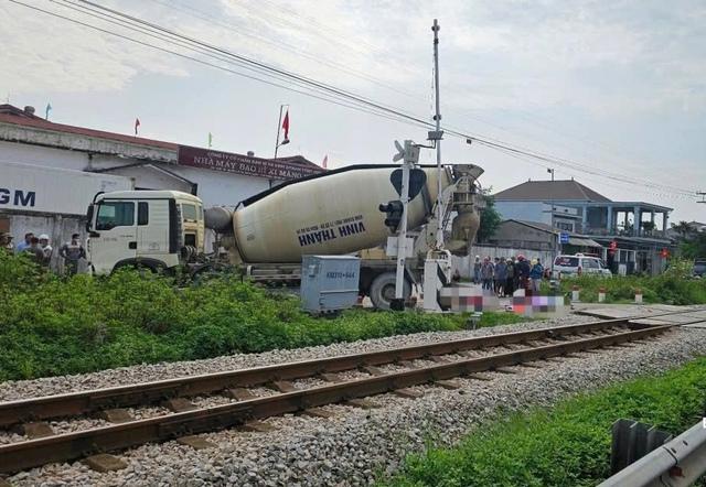 Xe bồn va chạm xe máy, 2 phụ nữ tử vong- Ảnh 2.