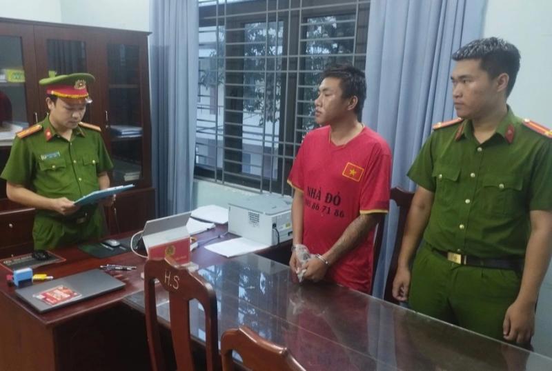 Đà Nẵng: Manh động dùng dao uy hiếp cướp xe máy rồi chém 2 người khác - Ảnh 1.