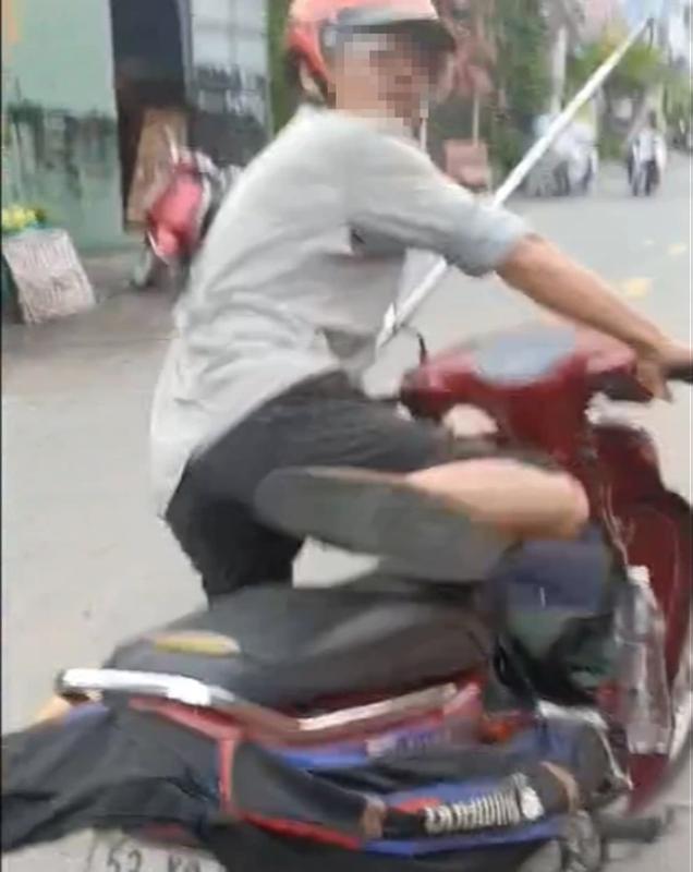 TP.HCM: Nam thanh niên bị người đàn ông tấn công 'vô cớ' trên đường phải nhập viện- Ảnh 1.