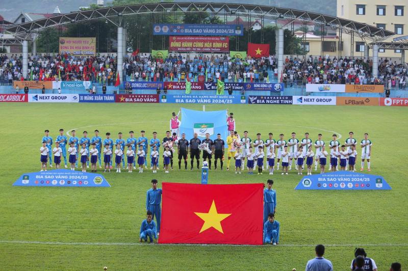 ‘Bom’ lại nổ trước giờ G: CLB Hòa Bình đột ngột rút lui, VPF phải tái bốc thăm giải hạng nhất- Ảnh 2.